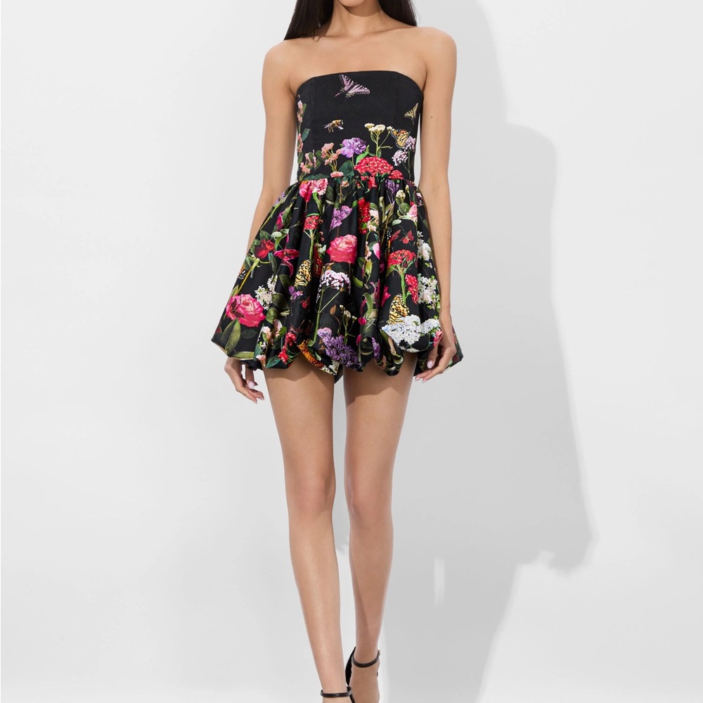 Alice + Olivia Asha Structured Bubble Hem Mini Dress in Secret Garden